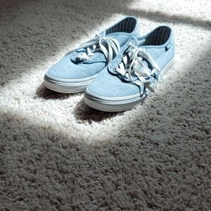 Women's Low Top Van's Sneakers